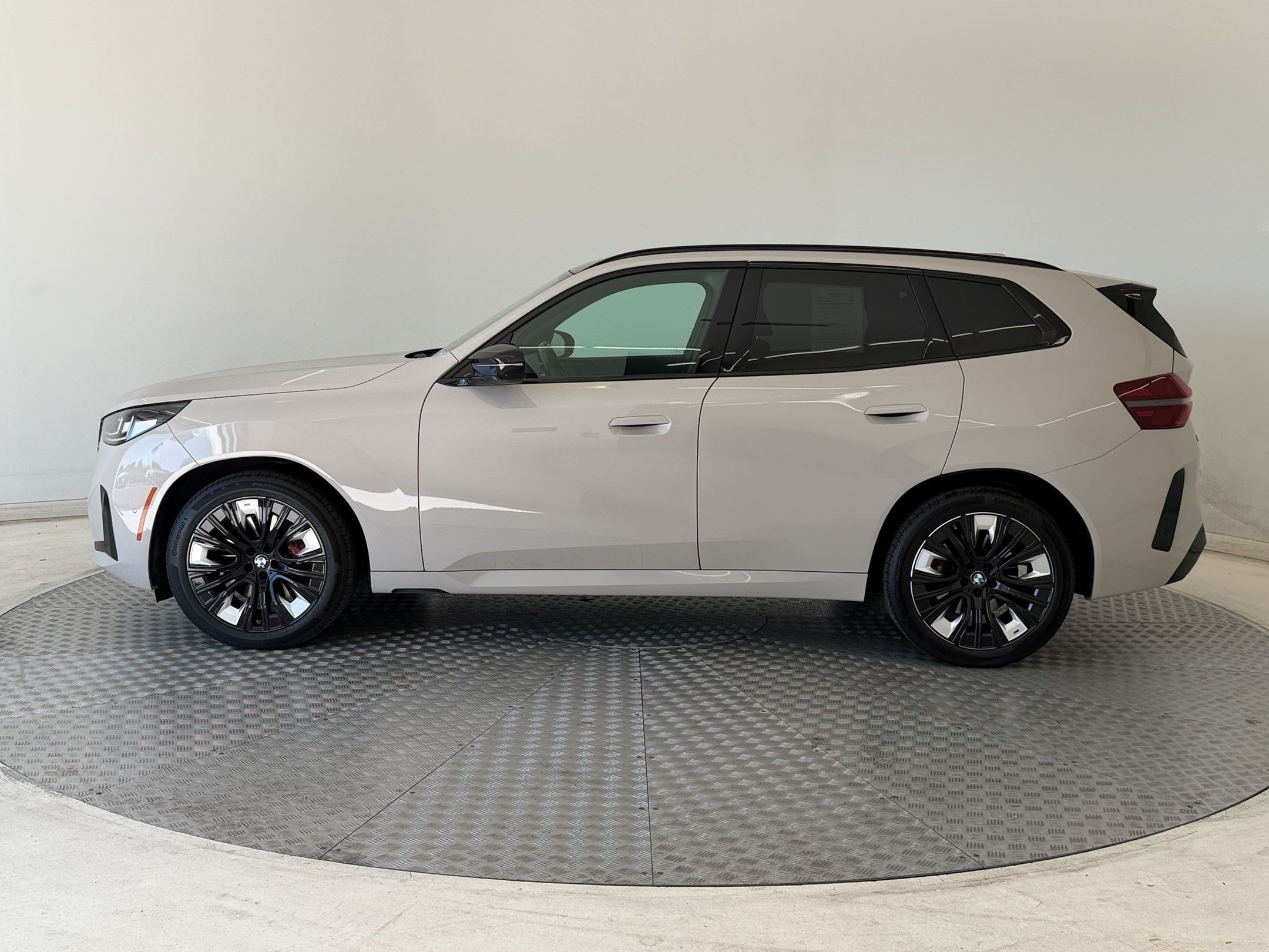 Used 2025 BMW X3 M50 w/ Premium Package AWD/4WD image 2