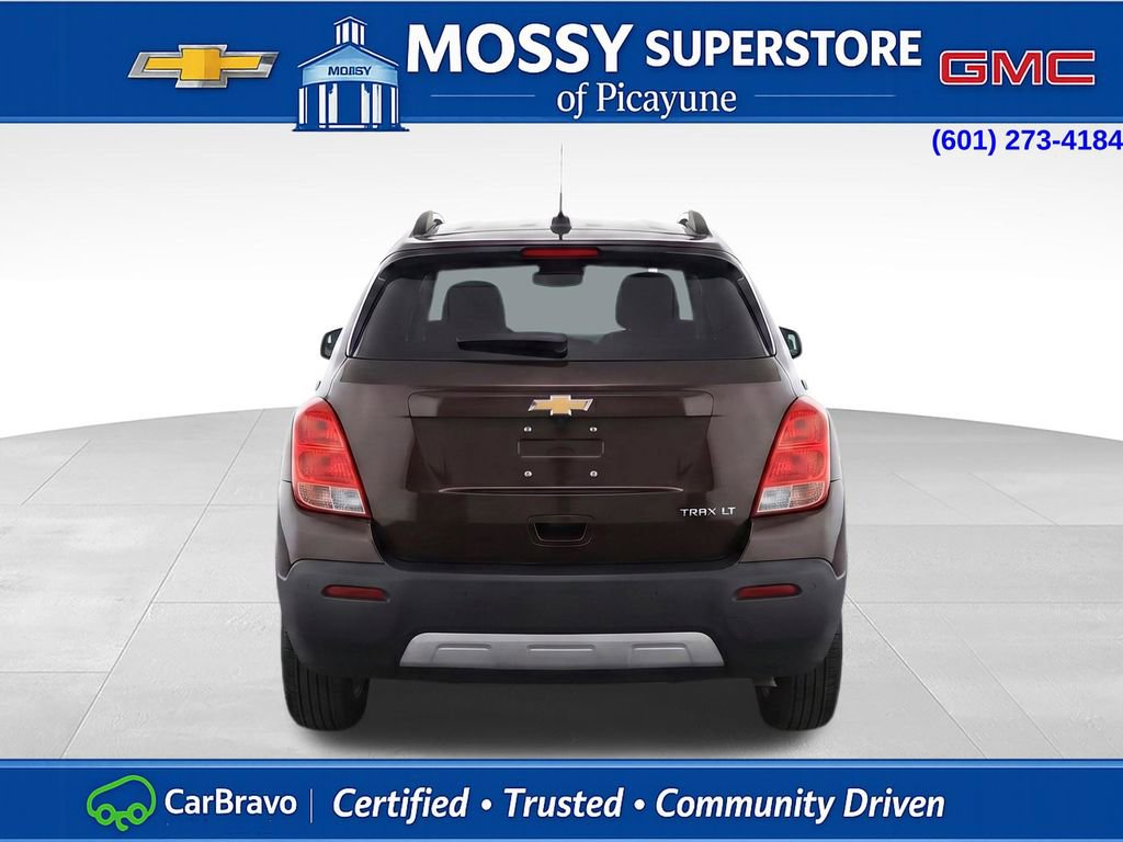 Used 2015 Chevrolet Trax LT w/ LT Sun and Sound Package image 8