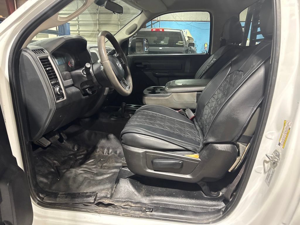 Used 2016 RAM 3500 Tradesman w/ Chrome Appearance Group AWD/4WD image 11