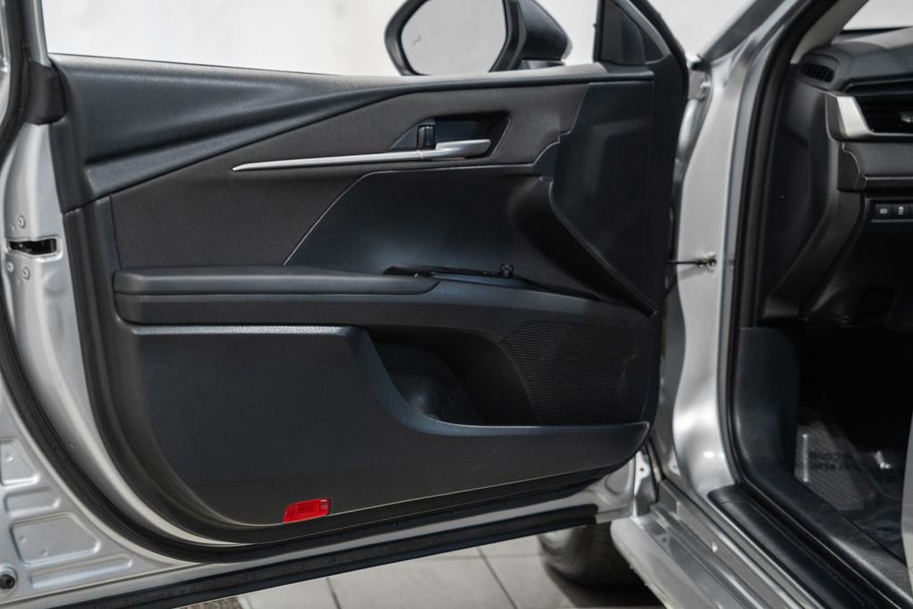 Used 2025 Toyota Camry LE image 36