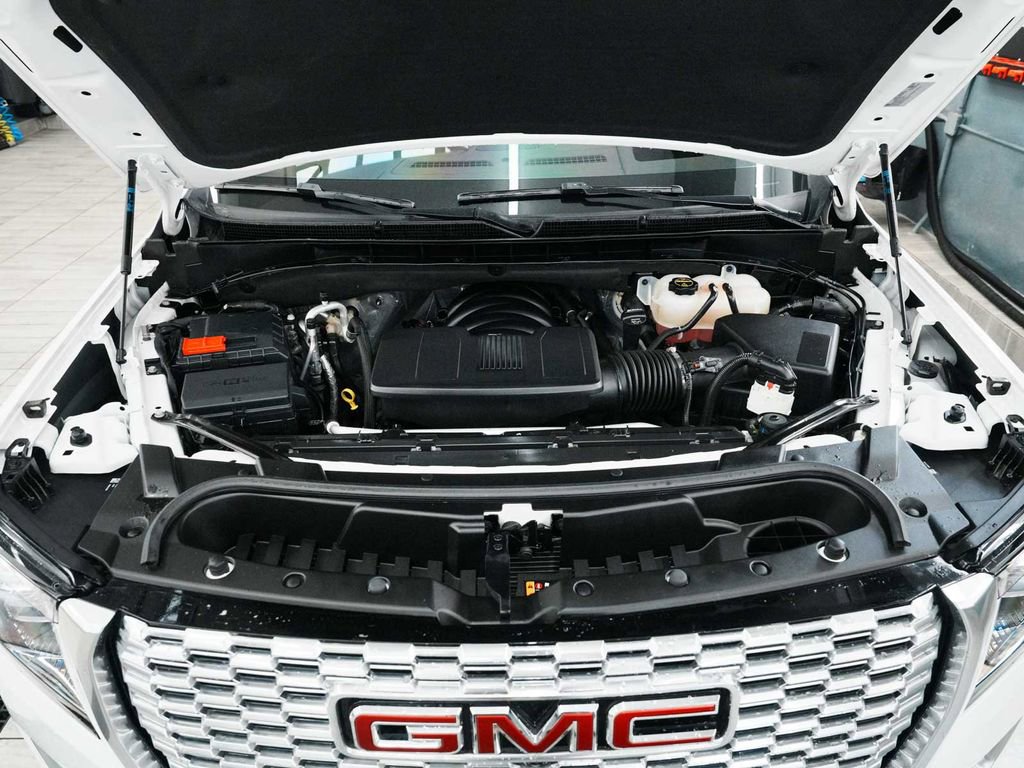 Used 2024 GMC Yukon XL Denali w/ Advanced Technology Package image 41