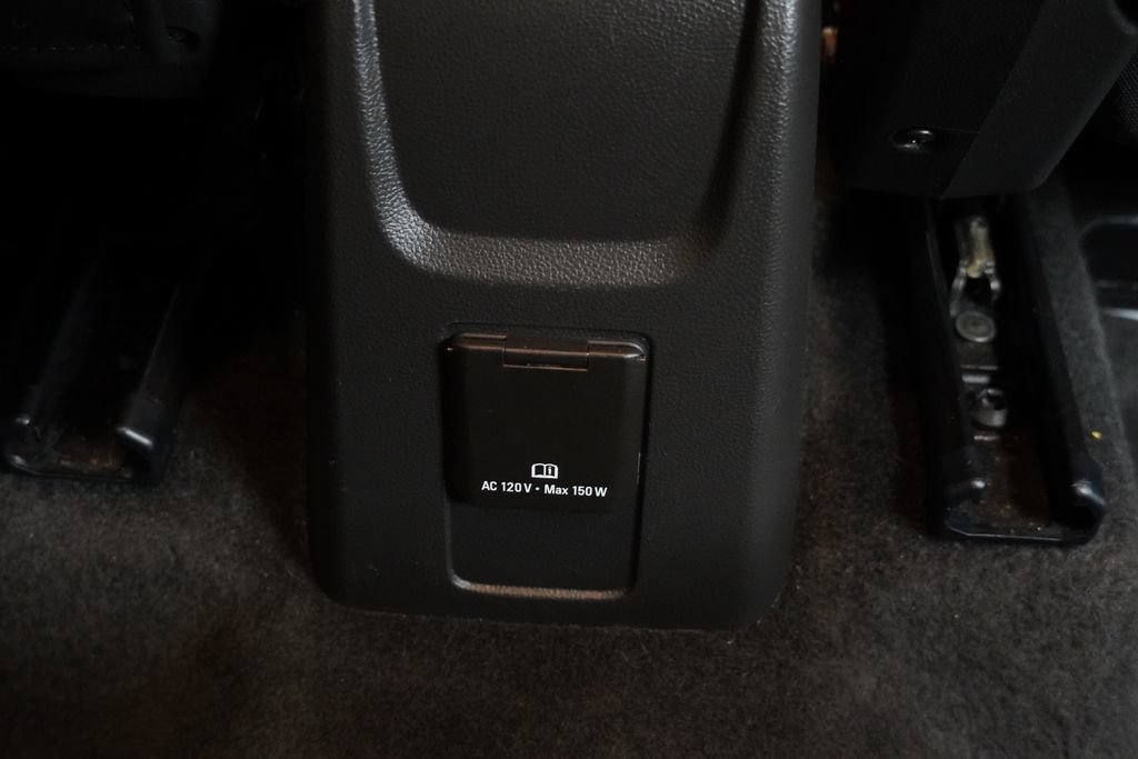 Used 2019 Buick Encore Essence AWD/4WD image 28