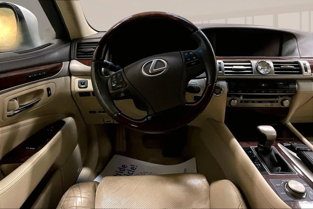 Used 2015 Lexus LS 460 AWD w/ Comfort Package image 5