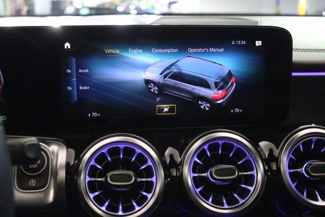 Used 2023 Mercedes-Benz GLB 250 4MATIC image 25