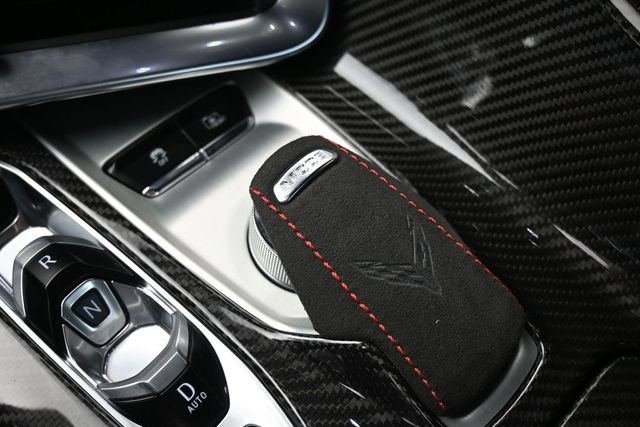 Used 2025 Chevrolet Corvette Z06 w/ Z07 Performance Package RWD image 17