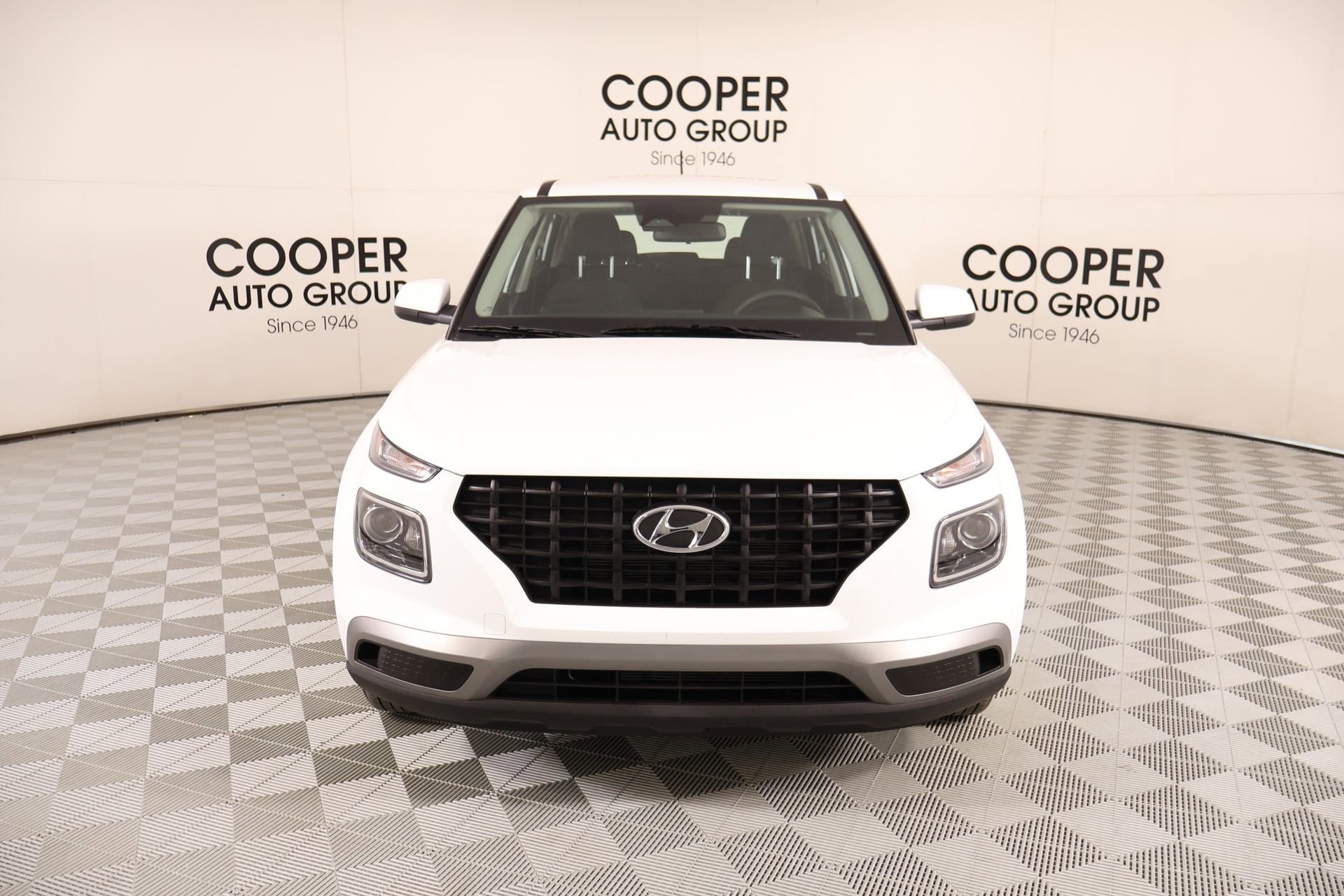 Used 2026 Hyundai Venue SE FWD image 8