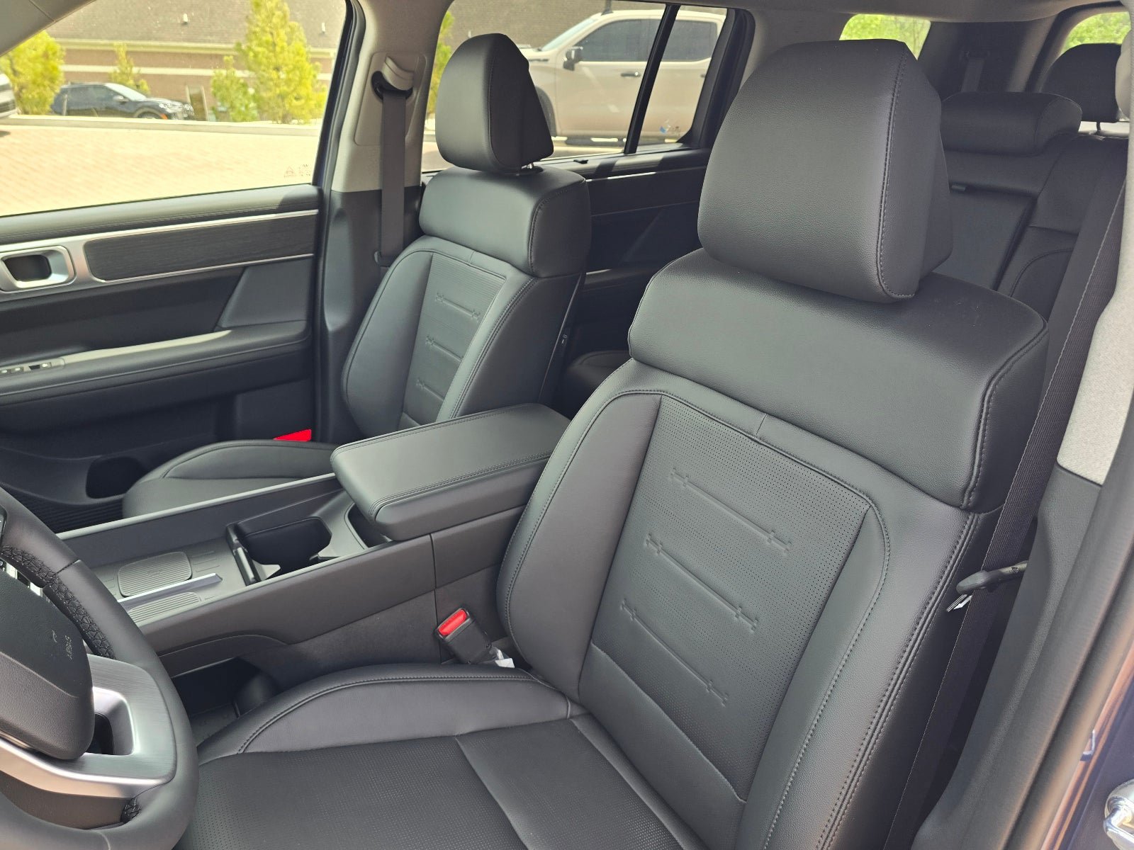 New 2026 Hyundai Santa Fe Limited FWD image 13