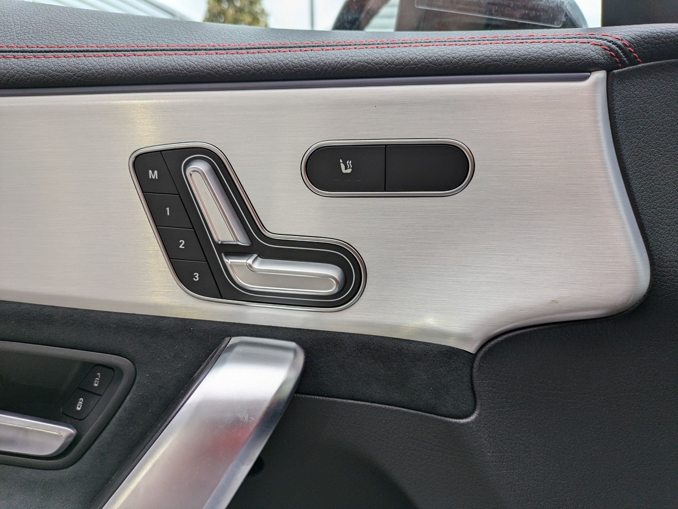 New 2025 Mercedes-Benz CLA 35 AMG 4MATIC image 16