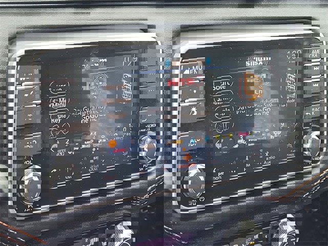 Certified 2021 Nissan Versa SR w/ Electronics Package image 22