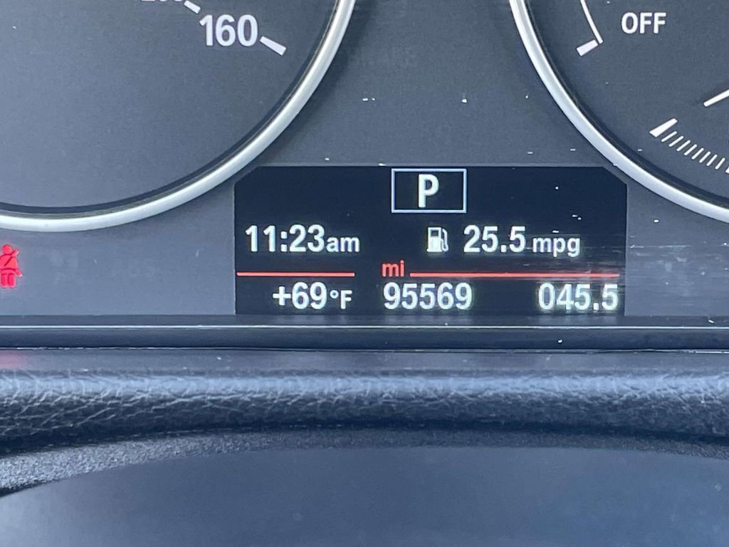 Used 2018 BMW 330i xDrive Sedan w/ Convenience Package image 39