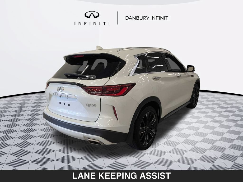 Used 2022 INFINITI QX50 Luxe w/ Appearance Package AWD/4WD image 3
