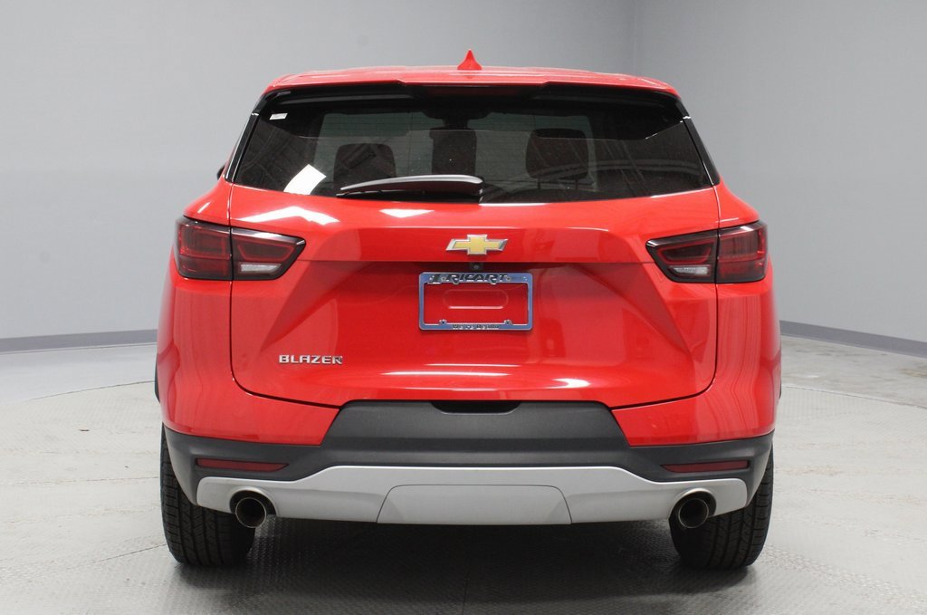 Used 2023 Chevrolet Blazer LT image 9