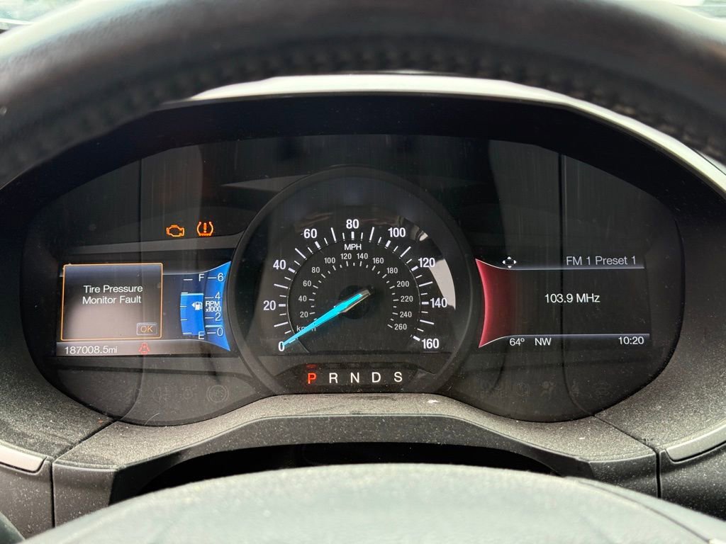 Used 2016 Ford Edge SEL w/ Equipment Group 201A AWD/4WD image 17