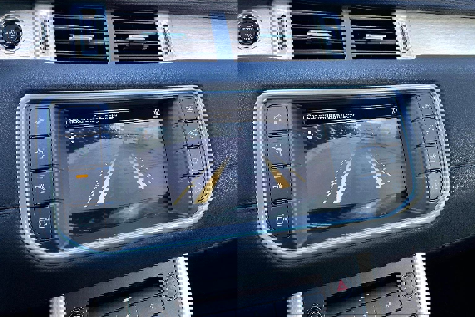 Used 2016 Land Rover Range Rover Evoque HSE image 26