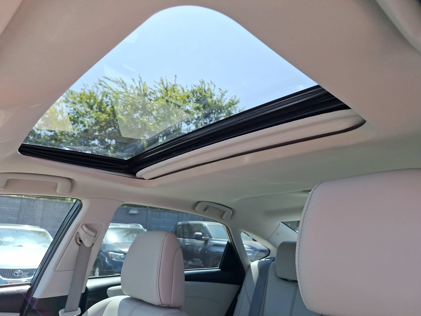 Used 2016 Toyota Avalon XLE Premium FWD image 30