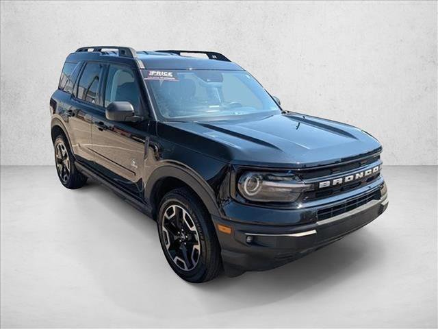 Used 2023 Ford Bronco Sport Outer Banks image 3