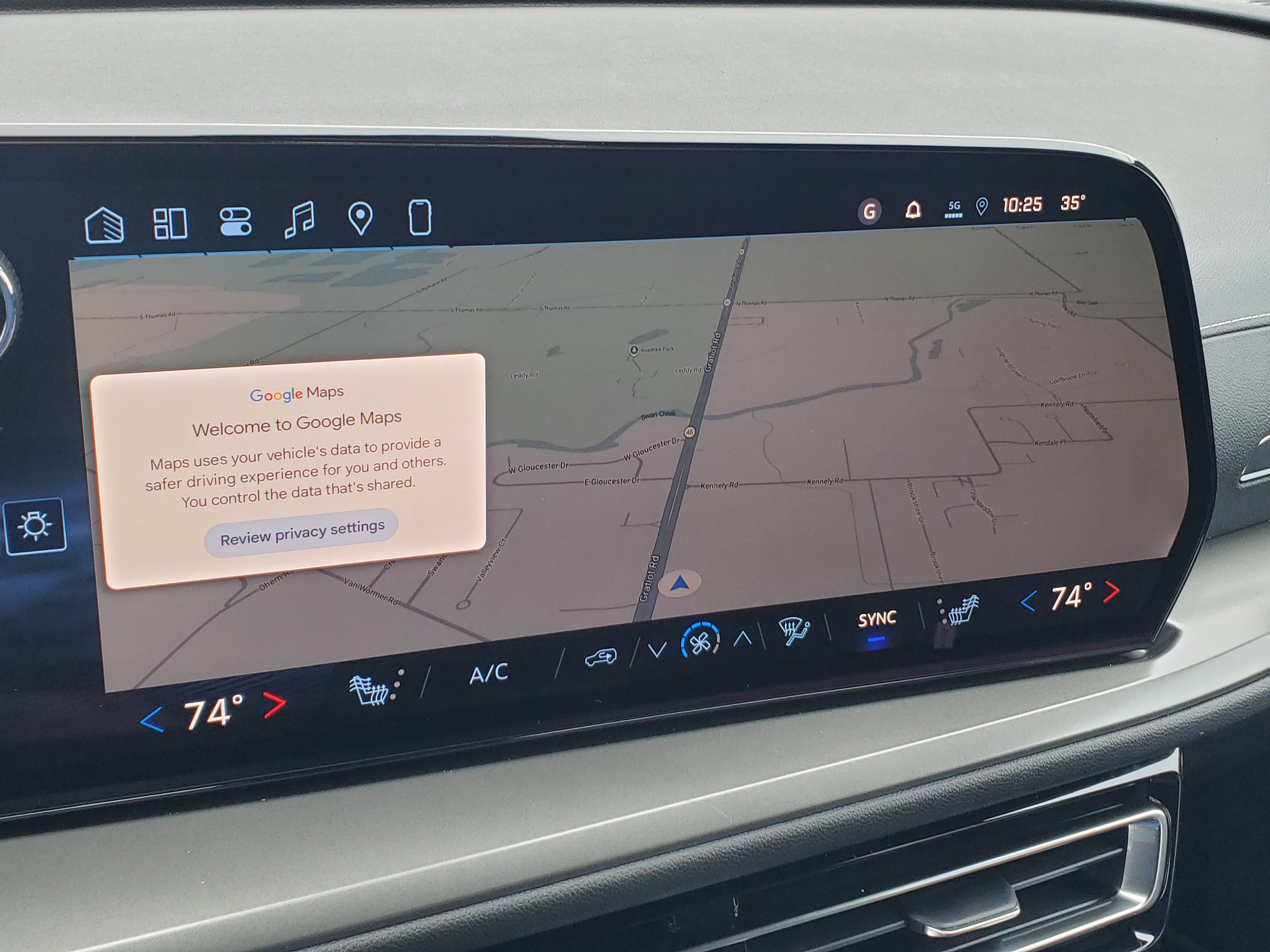 New 2026 Chevrolet Traverse LT w/ Driver Confidence Package FWD image 19