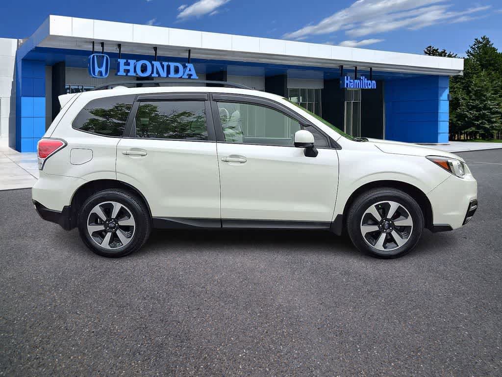 Used 2018 Subaru Forester 2.5i Premium w/ Protection Package #1 AWD/4WD image 25
