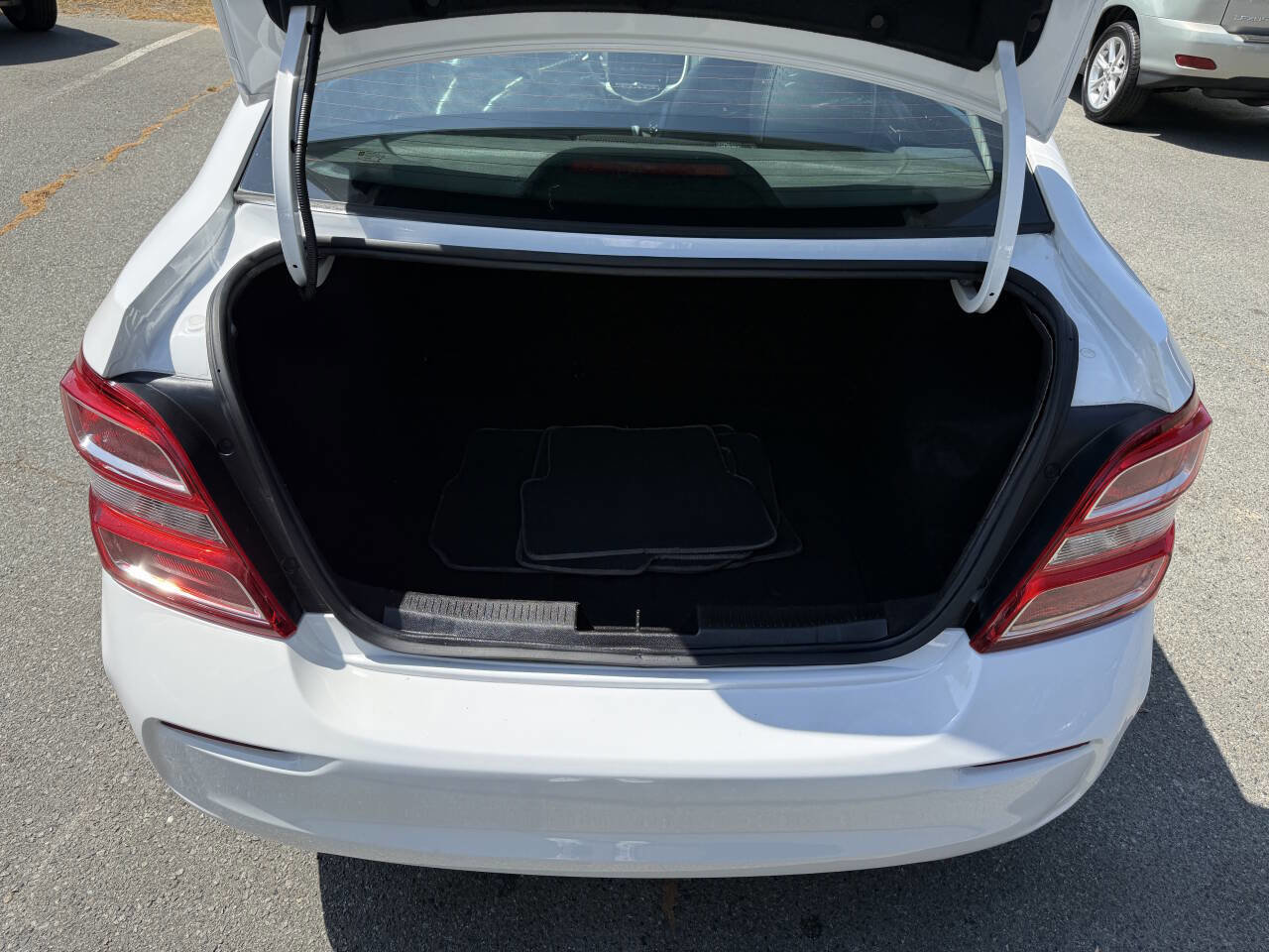 Used 2019 Chevrolet Sonic Premier image 12