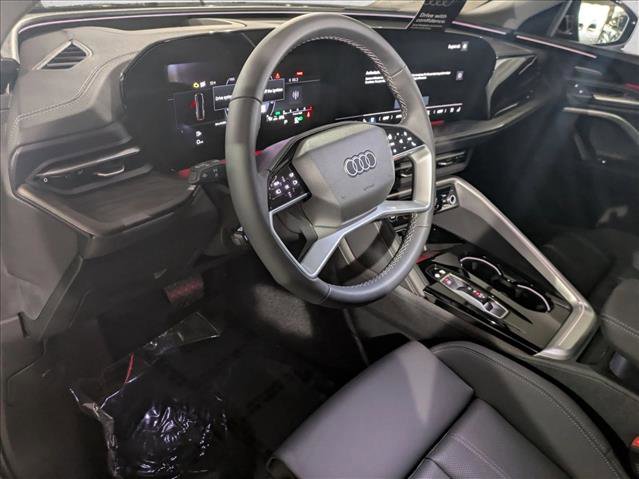 New 2025 Audi Q5 Premium Plus image 3