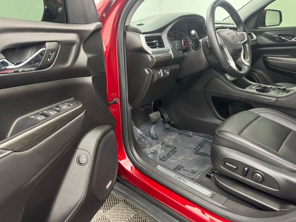 Used 2023 GMC Acadia SLT image 14