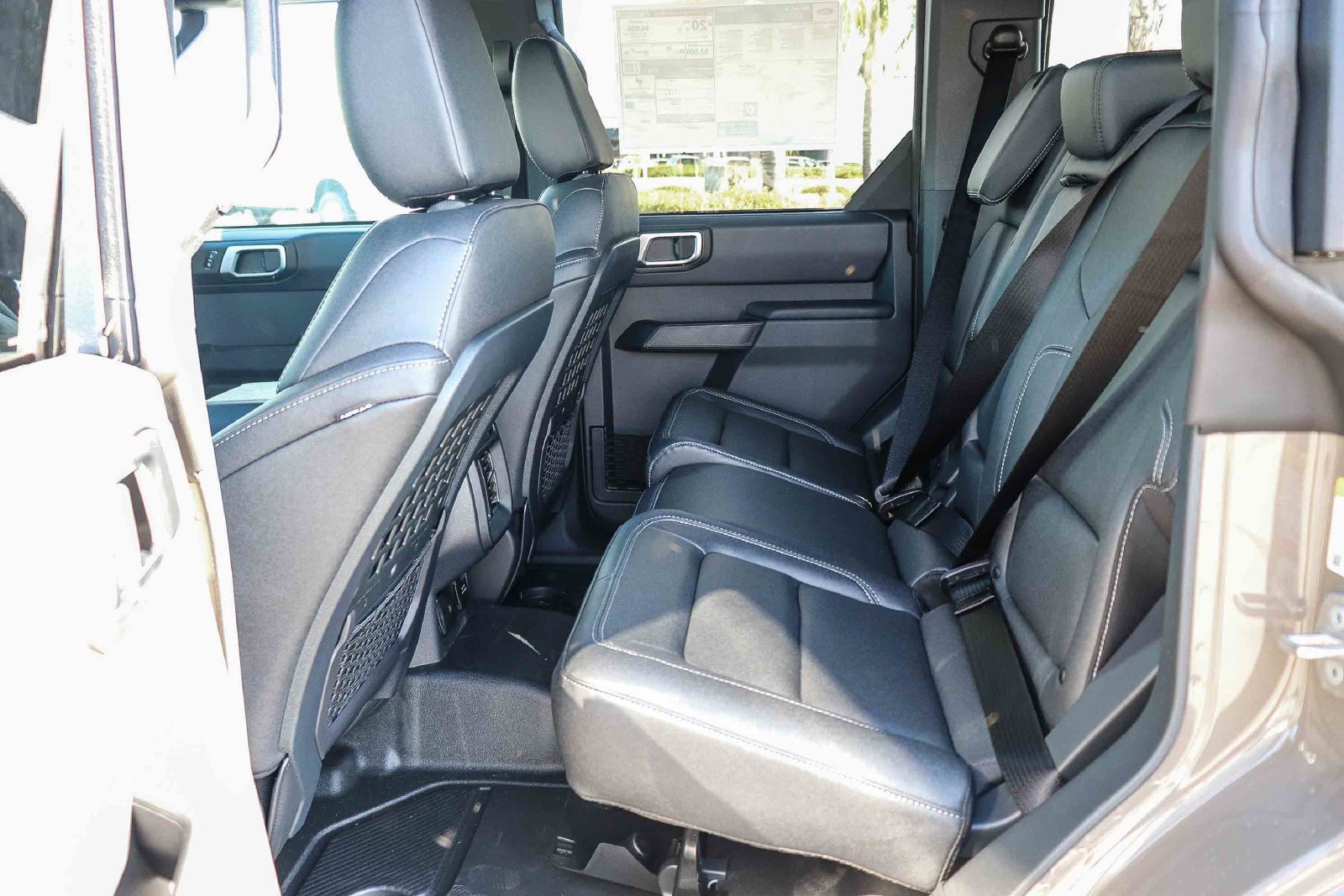 New 2026 Ford Bronco Big Bend w/ Black Diamond Package AWD/4WD image 17