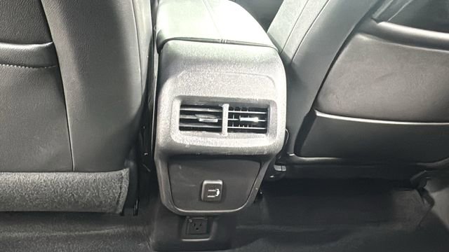 Used 2024 GMC Terrain SLT image 37