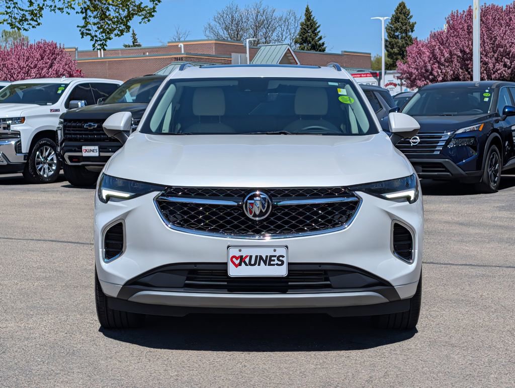 Used 2023 Buick Envision Avenir AWD/4WD image 2