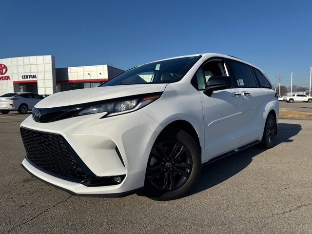 New 2026 Toyota Sienna XSE image 1