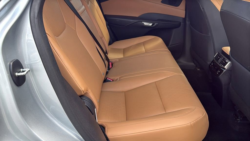 Used 2023 Lexus RX 350 Premium Plus w/ Cold Area Package FWD image 16