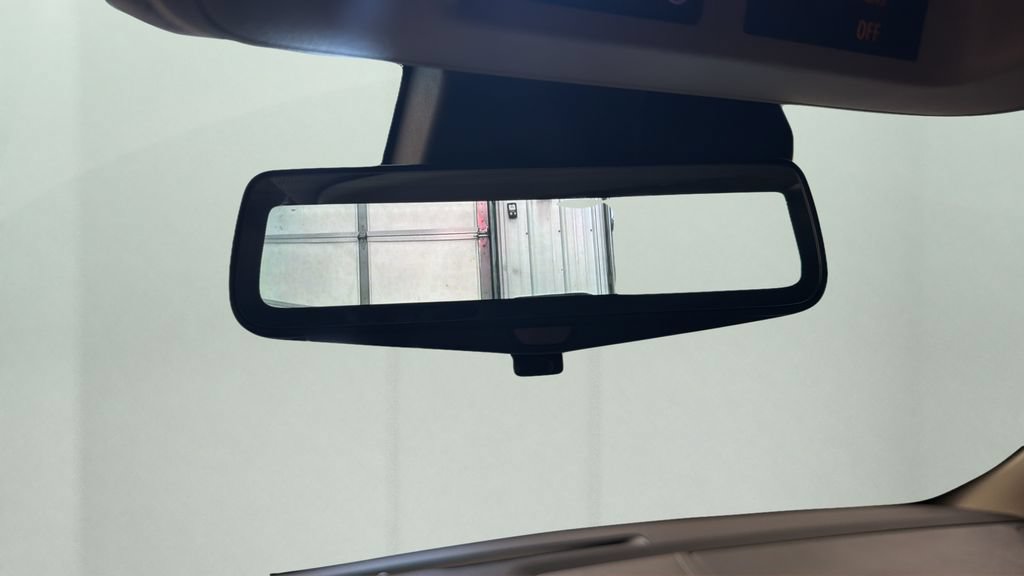 Used 2019 Cadillac Escalade Luxury AWD/4WD image 22