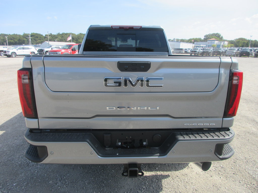 New 2026 GMC Sierra 3500 Denali Ultimate AWD/4WD image 6