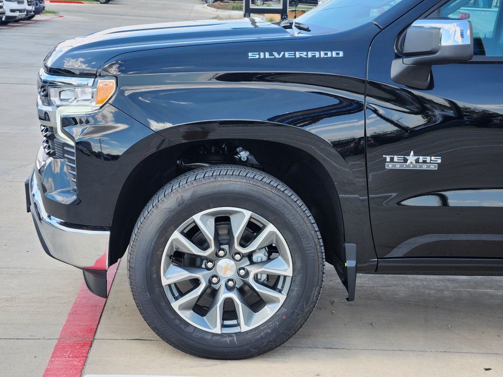 New 2026 Chevrolet Silverado 1500 LT w/ Texas Edition Plus RWD image 10