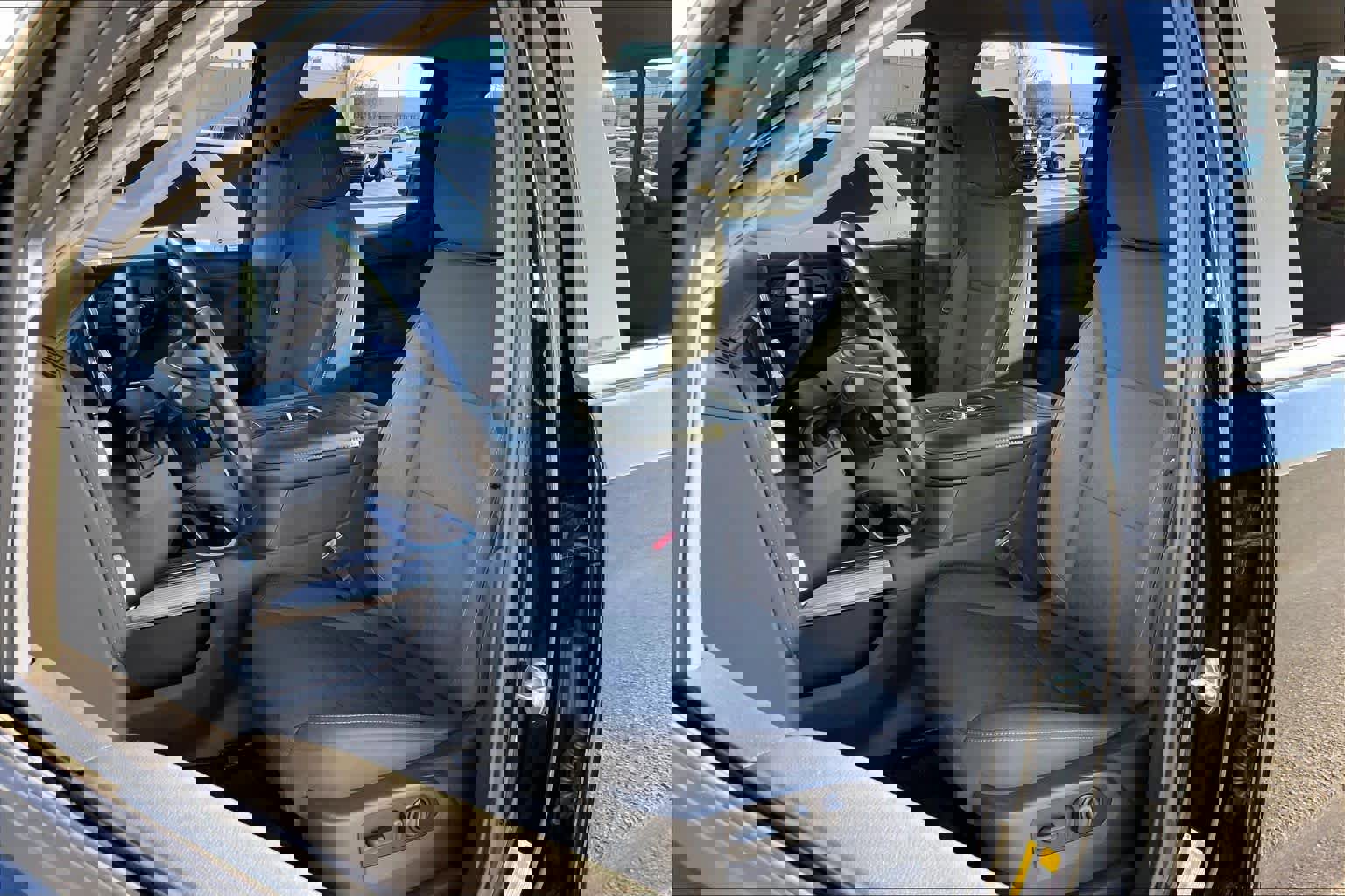 Used 2020 GMC Sierra 1500 Elevation w/ Elevation Value Package image 8