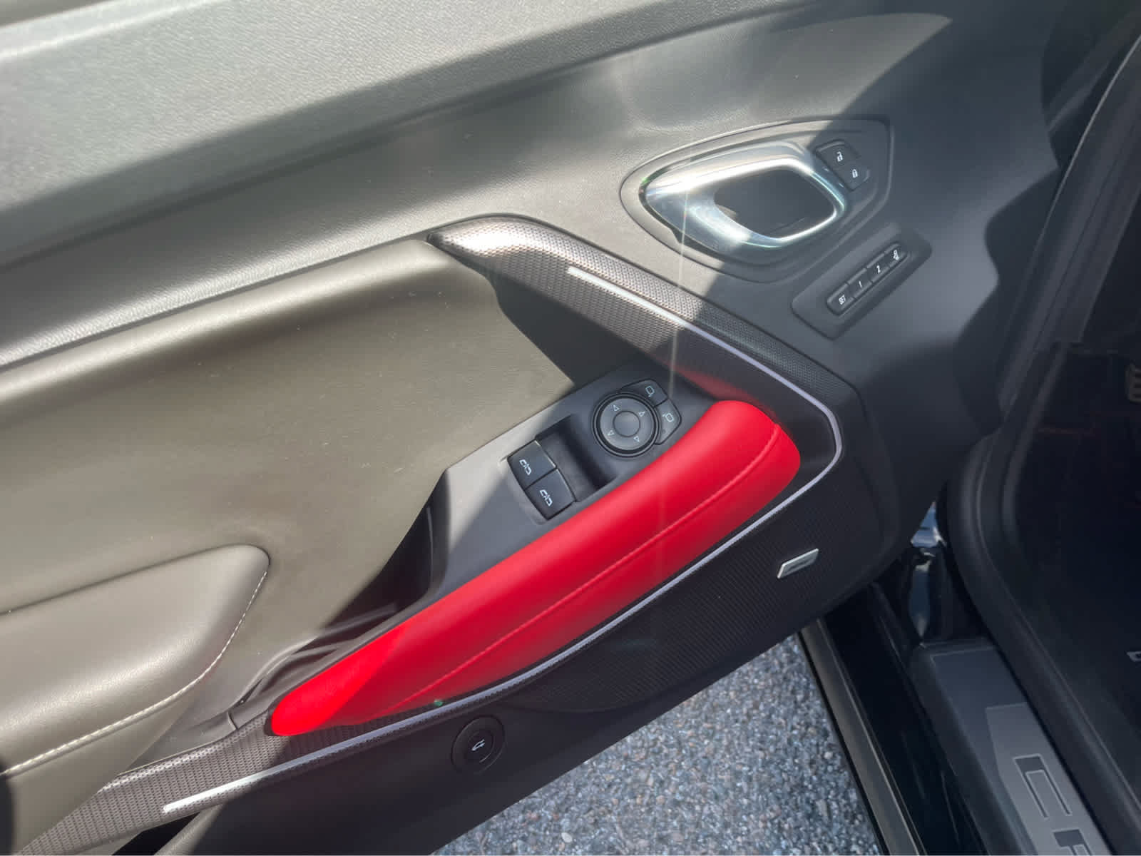 Used 2021 Chevrolet Camaro SS w/ Redline Edition RWD image 11