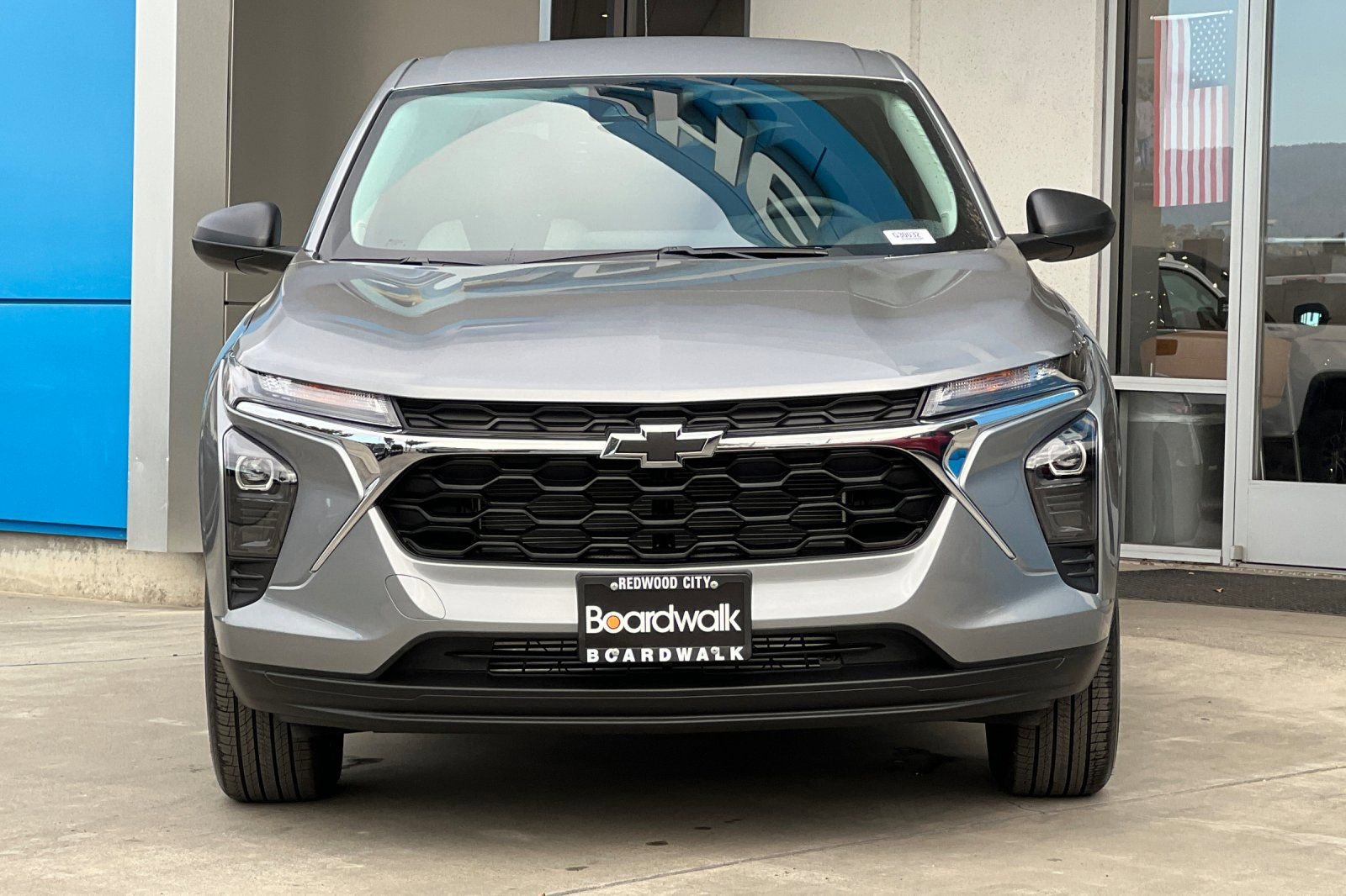 Used 2026 Chevrolet Trax LS FWD image 9