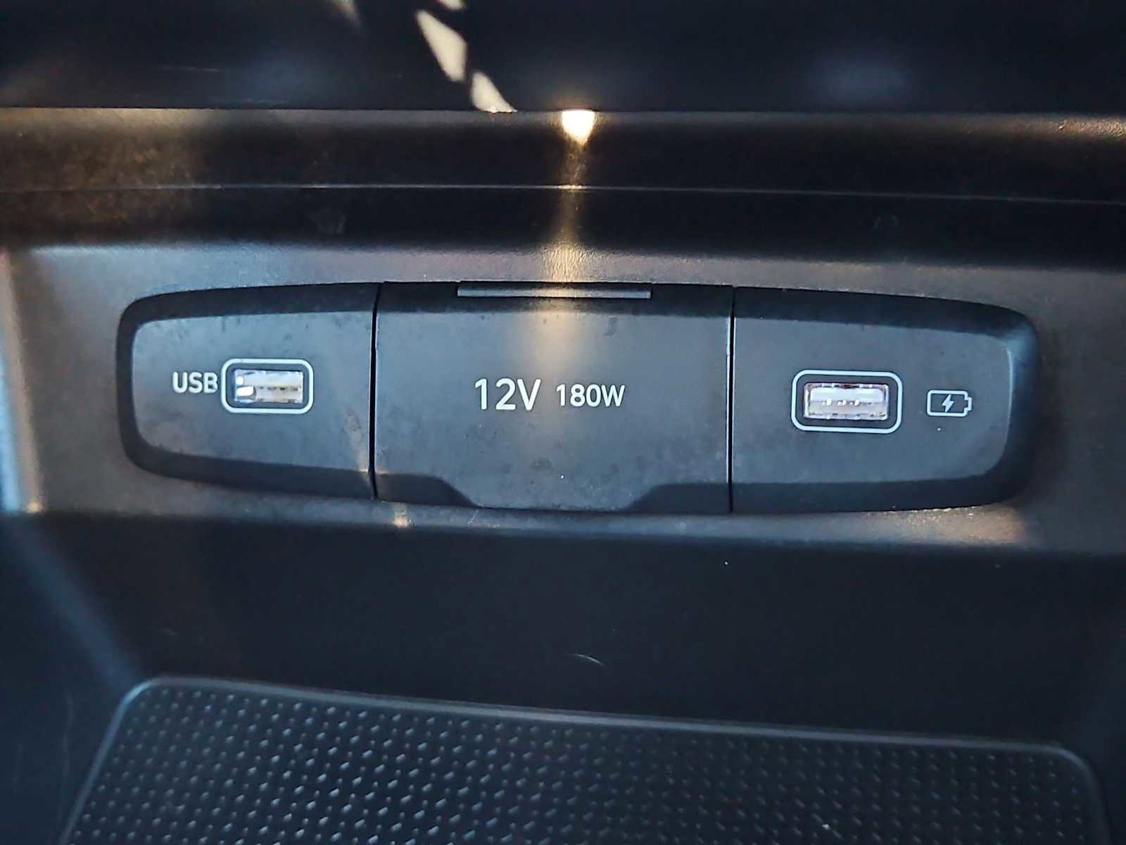 Used 2023 Hyundai Santa Cruz SE image 28