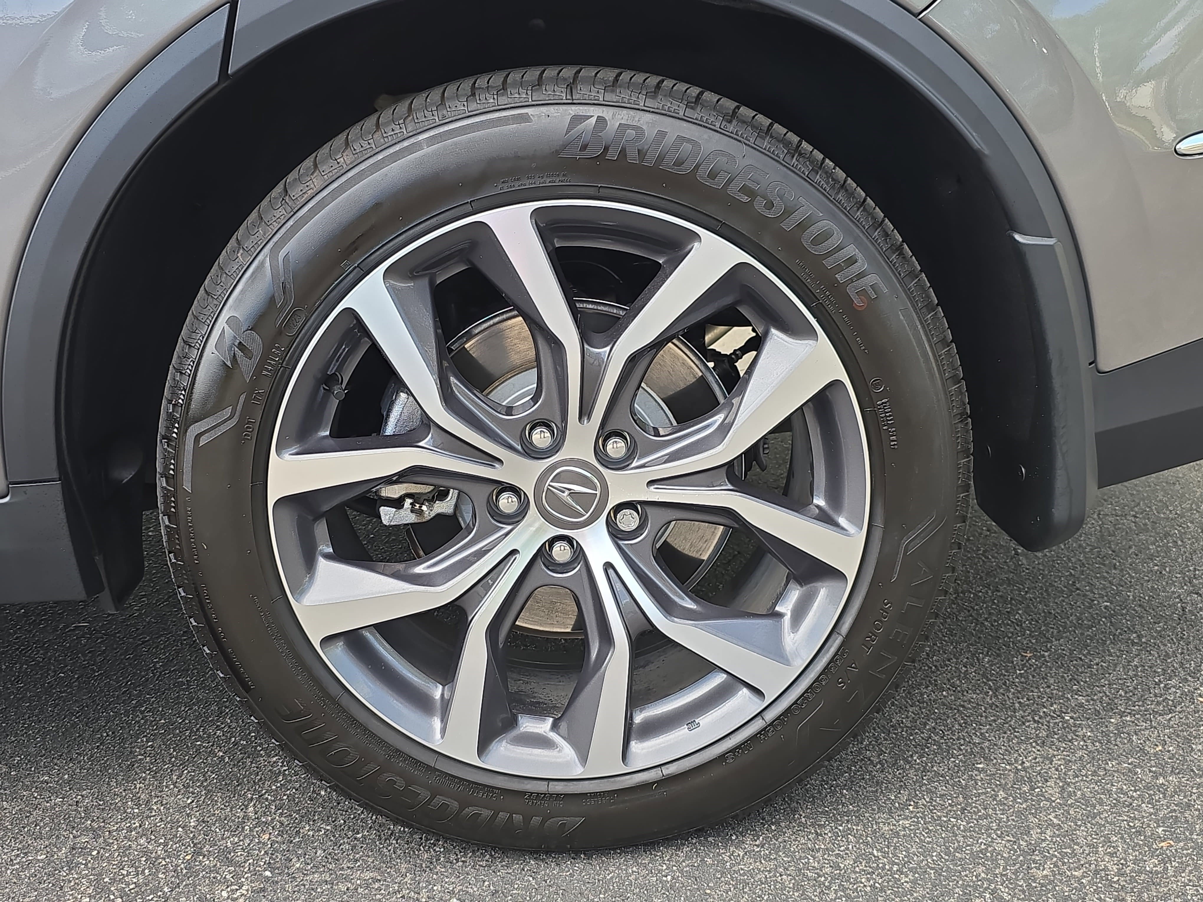 Used 2024 Acura MDX SH-AWD w/ Technology Package image 36