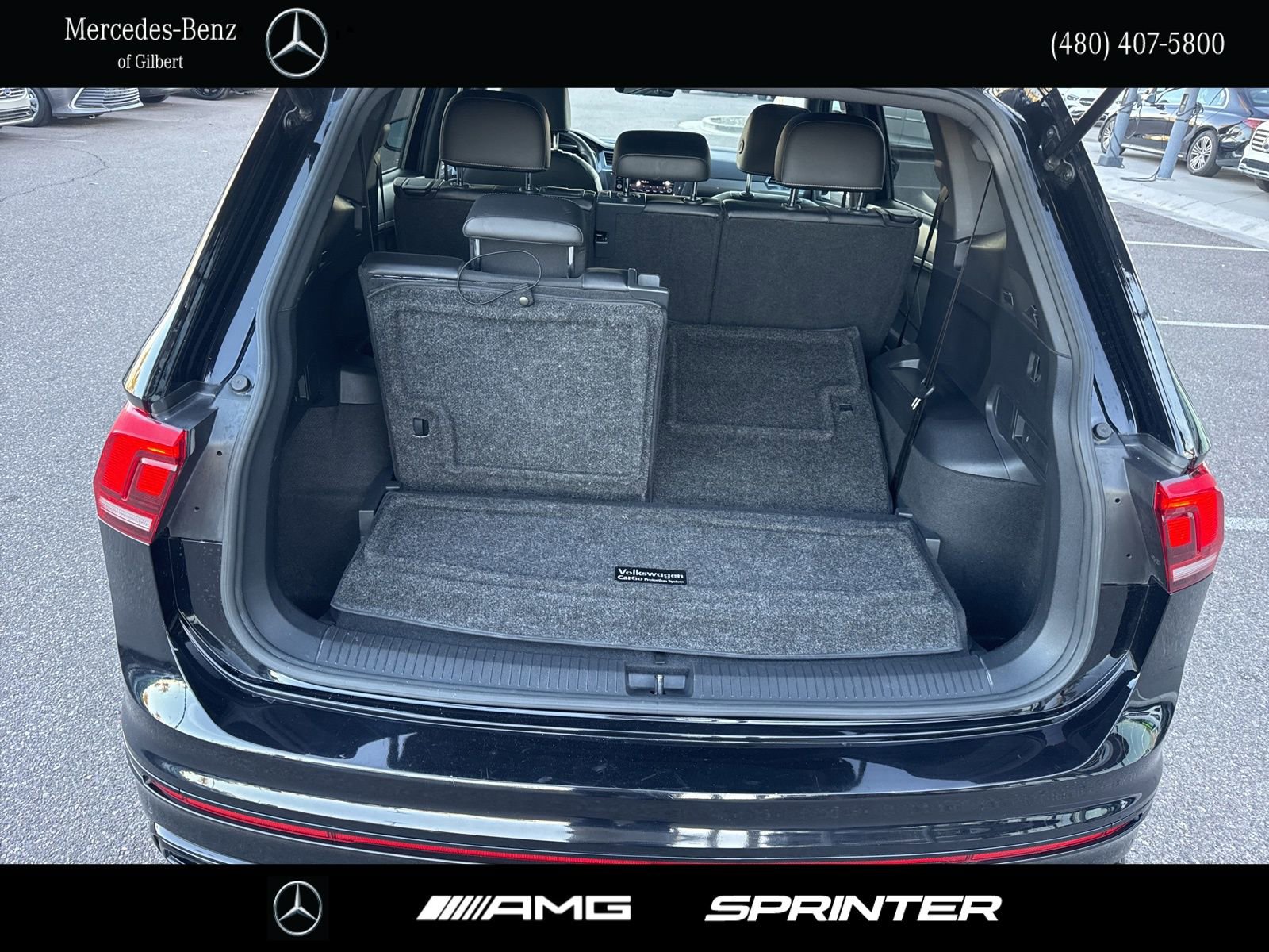 Used 2022 Volkswagen Tiguan SE R-Line image 6