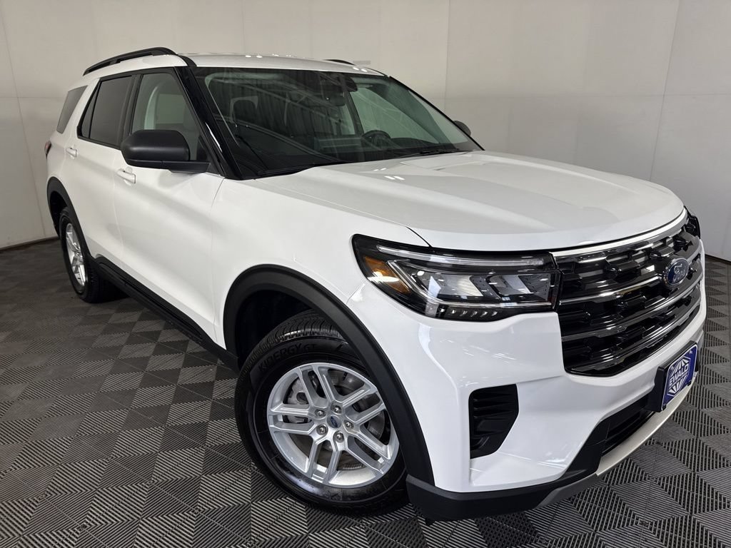 New 2026 Ford Explorer Active AWD/4WD image 2