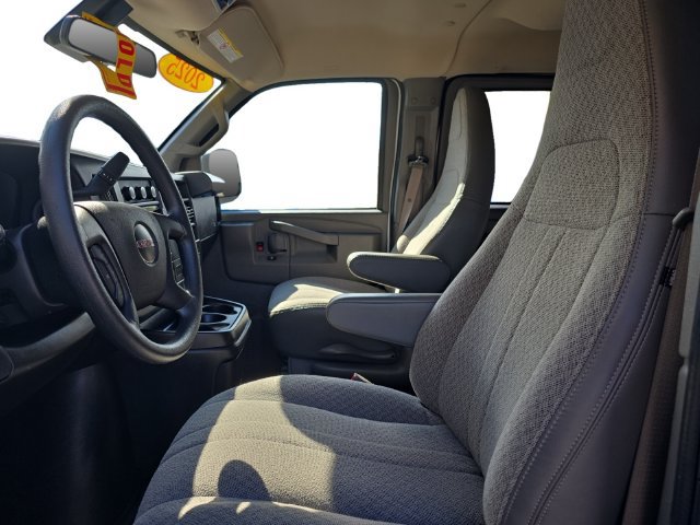Used 2025 Chevrolet Express 2500 w/ Driver Convenience Package RWD image 18