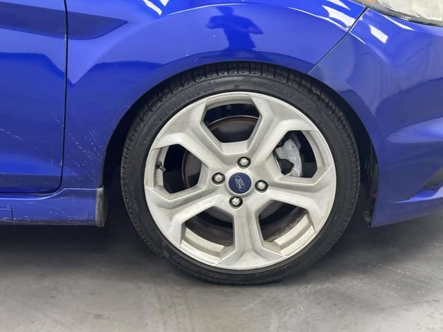 Used 2015 Ford Fiesta ST FWD image 12