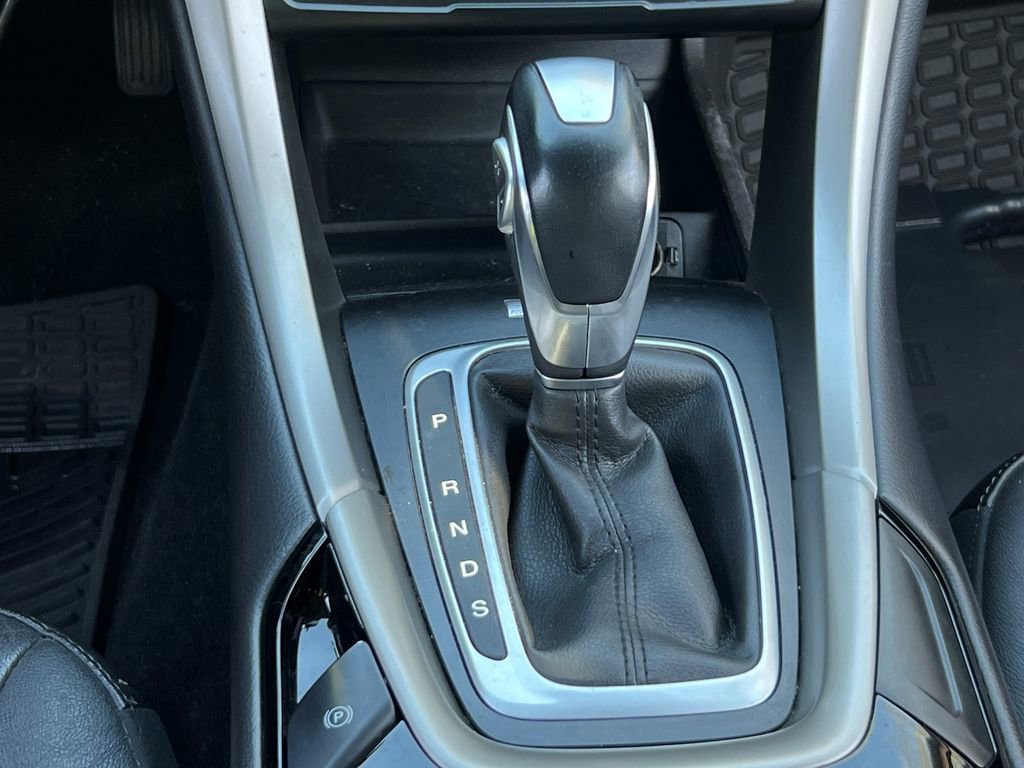 Used 2014 Ford Fusion SE w/ Equipment Group 202A image 21