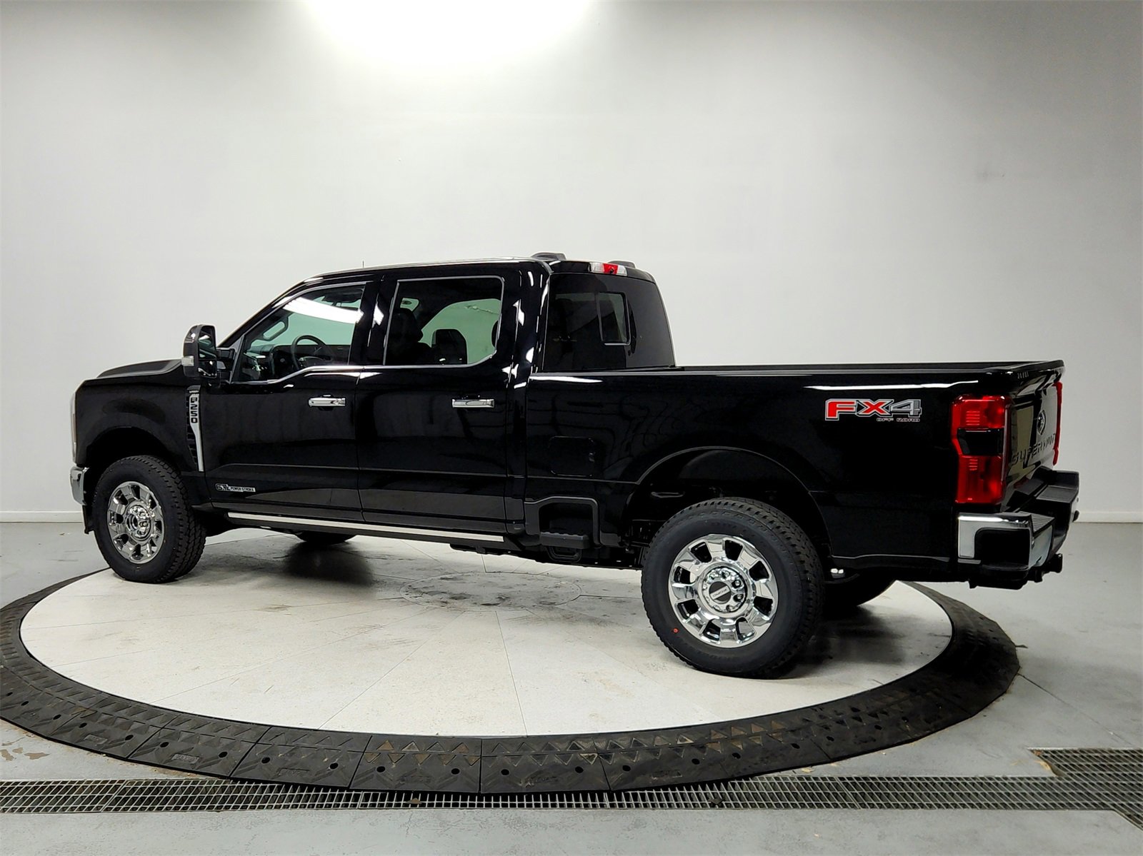 New 2026 Ford F250 Lariat w/ Lariat Ultimate Package image 5