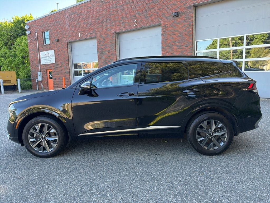 Certified 2025 Kia Sportage SX Prestige AWD/4WD image 2
