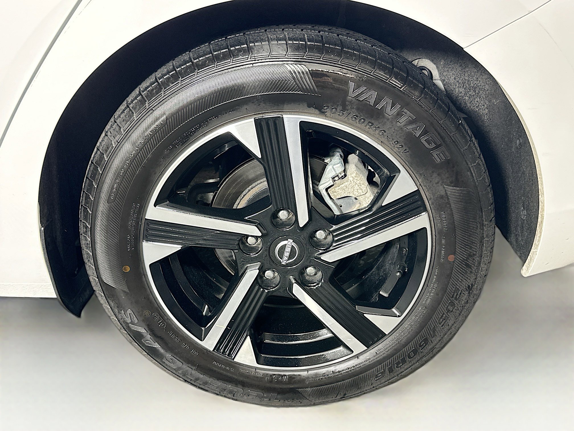 Used 2024 Nissan Sentra SV image 11