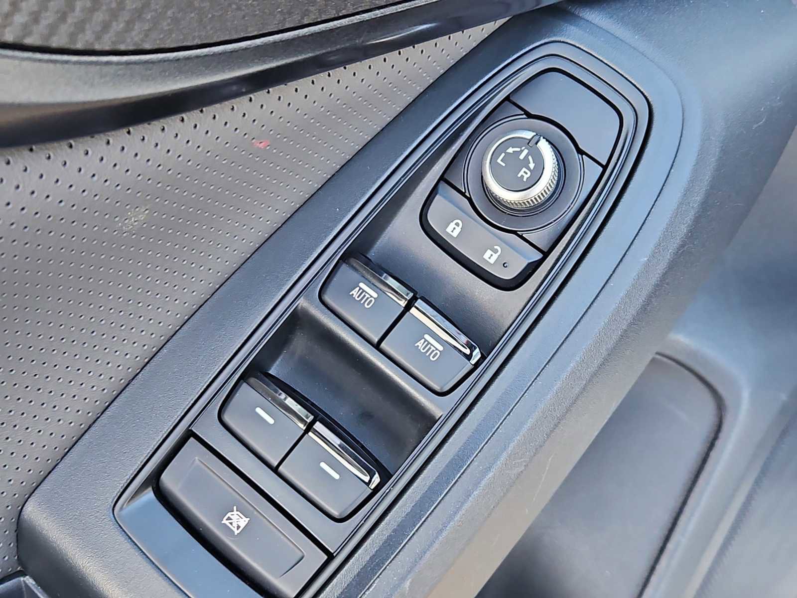 Used 2022 Subaru Crosstrek 2.5i Sport w/ Moonroof Package image 17