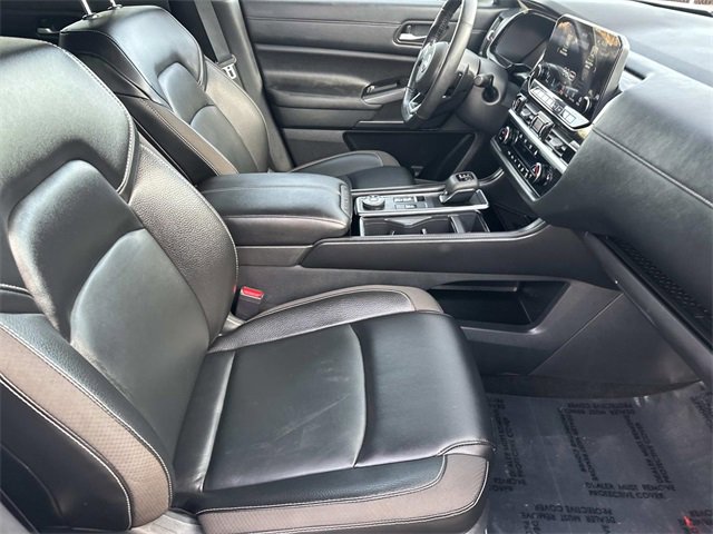 Used 2023 Nissan Pathfinder SL image 26
