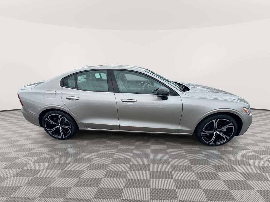 Certified 2024 Volvo S60 B5 Plus w/ Climate Package AWD/4WD image 3