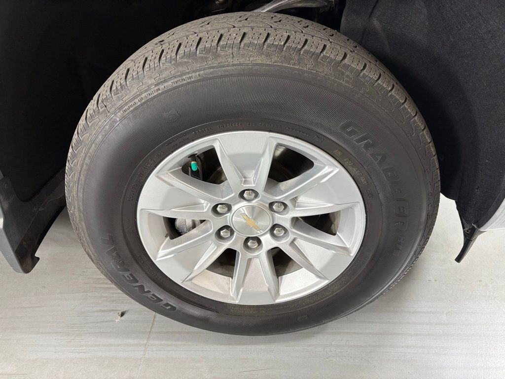 Used 2023 Chevrolet Silverado 1500 LT image 12